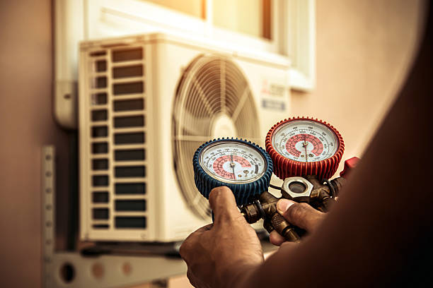 Professional Hvac Maintenance technician working in Bunnell, FL